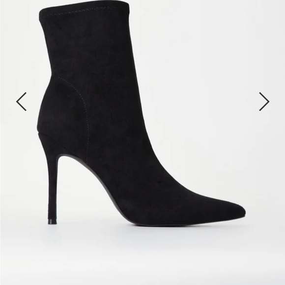 JustFab- Elvina Stiletto Bootie - Picture 2 of 12